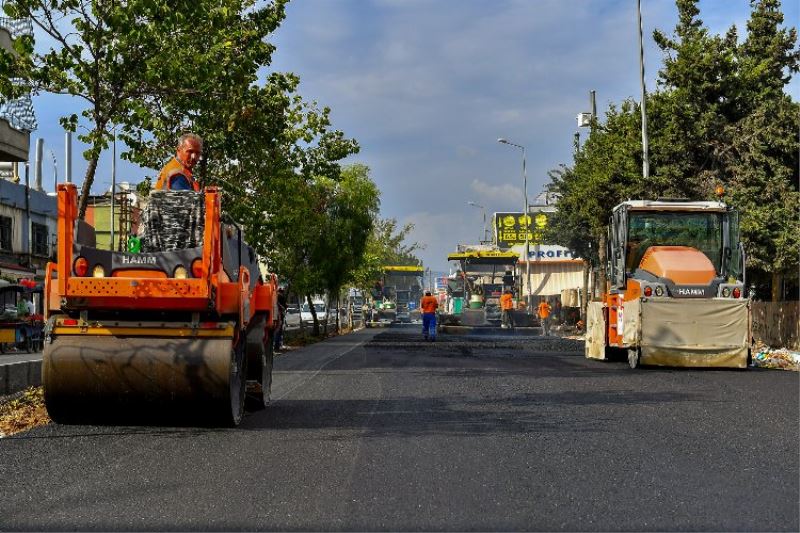 Çay ve Çilek Mahallesi’nin yolu, İpek Yolu gibi oldu