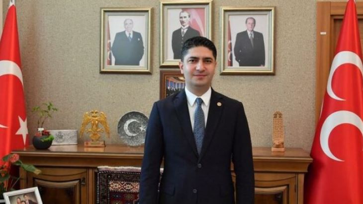MHP’li İsmail Özdemir’den Davutoğlu’na başörtüsü tepkisi