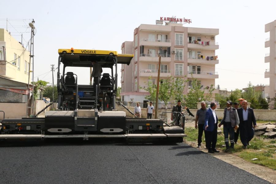 Başkan Kılınç Asfalt Çalışmalarını İnceledi, Vatandaşla Sohbet Etti