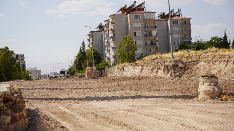 Kent Caddesinde Yol Düzenleme Çalışması