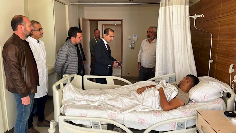Başhekim Şirik, Saldırıda yaralanan Uzman Çavuş Döyan ile yakından ilgileniyor  - Videolu Haber