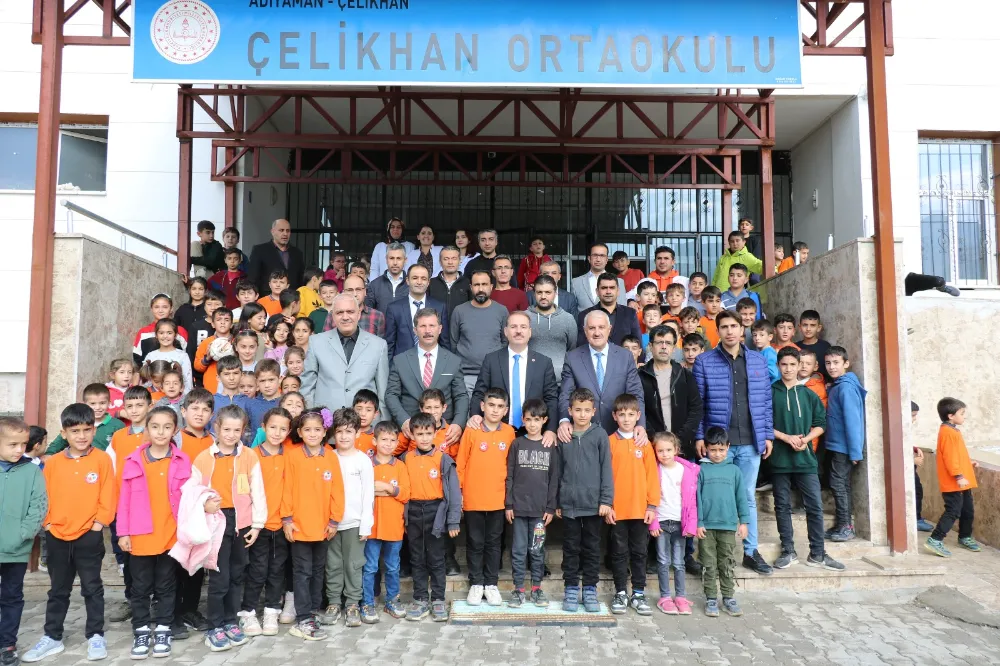 Adıyaman İl Milli Eğitim Müdürü Ali Tosun, beraberinde ilgili birim amirleriyle Çelikhan ilçesinde okul ziyaretleri, değerlendirme toplantıları ve kurum ziyaretleri gerçekleştirdi.