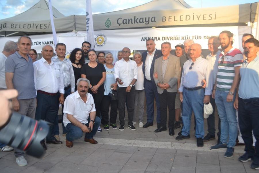  Çankaya Belediyesi ve 13 sivil toplum örgütü Aşure etkinliği yaptı.