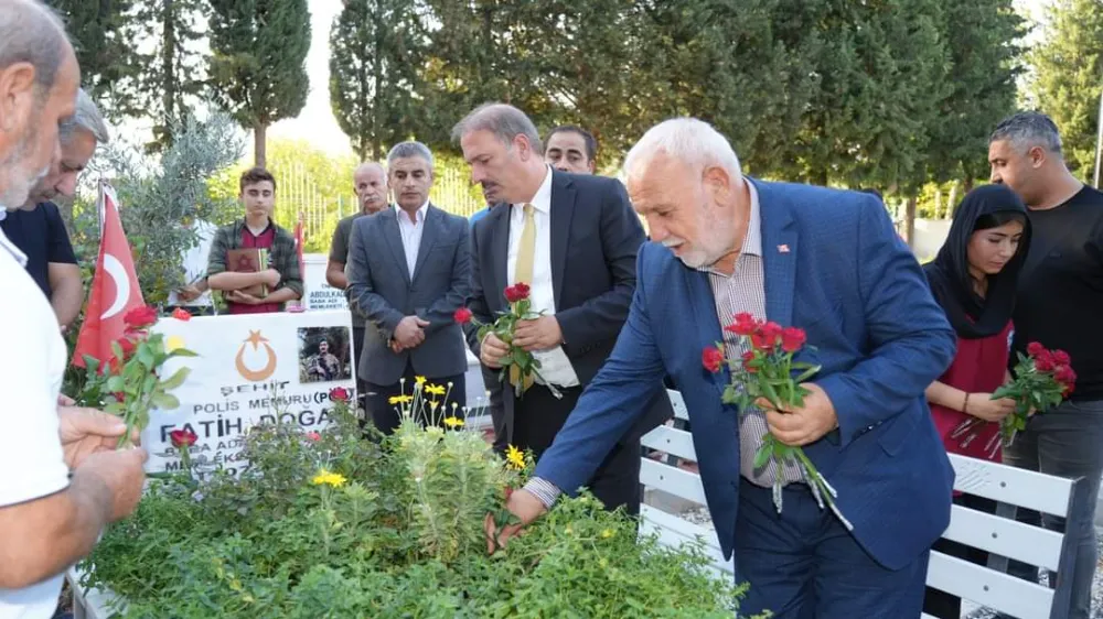 Şehit Özel Harekât Polisi Fatih Doğan, Kabri Başında Dualarla Anıldı.