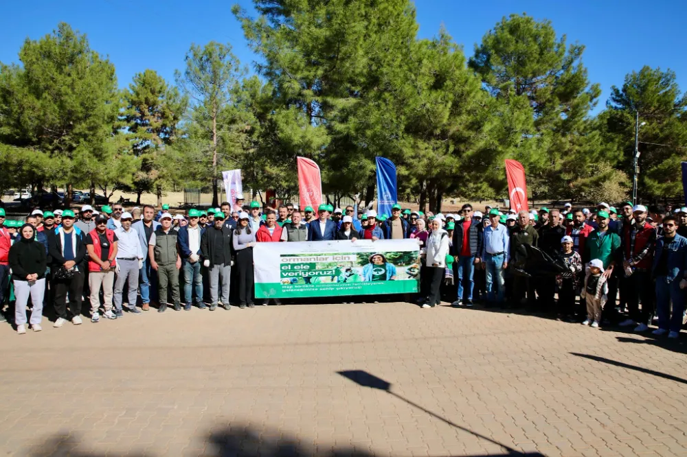 ADIYAMAN’DA “ORMANLAR İÇİN EL ELE” ETKİNLİĞİ DÜZENLENDİ