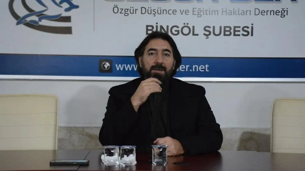 Özgür-Der Bingöl’de “Müslüman Şahsiyetin Özellikleri” Semineri Düzenlendi