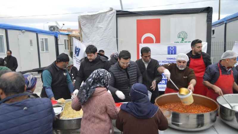 Antalyalı mühendislerden Adıyamanlı depremzedelere iftar  - Videolu Haber