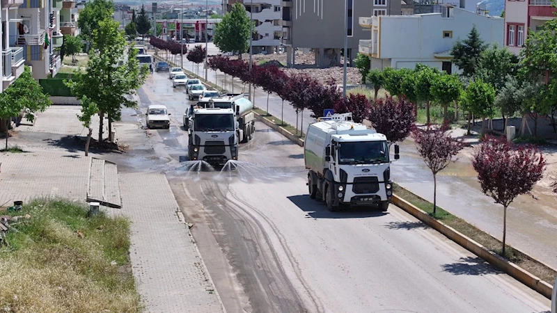 Adıyaman Belediyesi depremin izlerini siliyor  - Videolu Haber