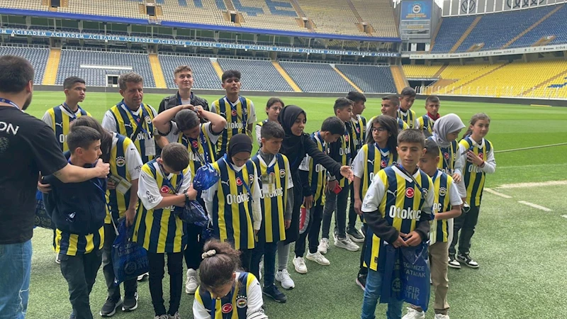 Depremzede çocuklara Fenerbahçe Başkanı Ali Koç’tan sürpriz 