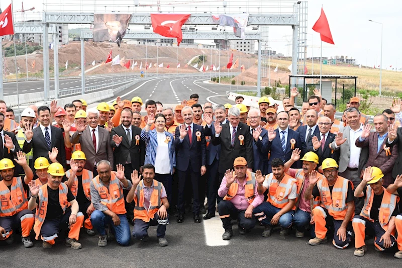 Bakan Uraloğlu: Mersin, Adana, Osmaniye, Gaziantep hızlı tren hattı ile Osmaniye’yi de hızlı tren ile tanıştıracağız 