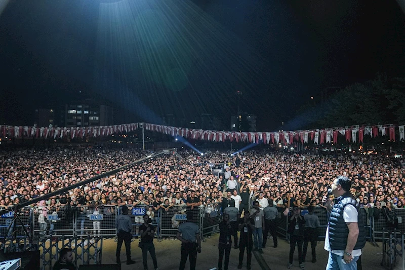 Gaziantep’in coşkusunu doruğa çıkaran konser  - Videolu Haber