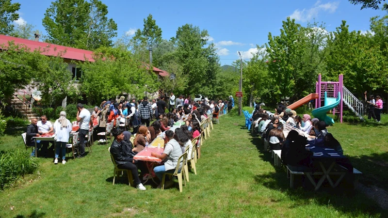 150 öğrenci şehir okumalarında bir araya geldi 