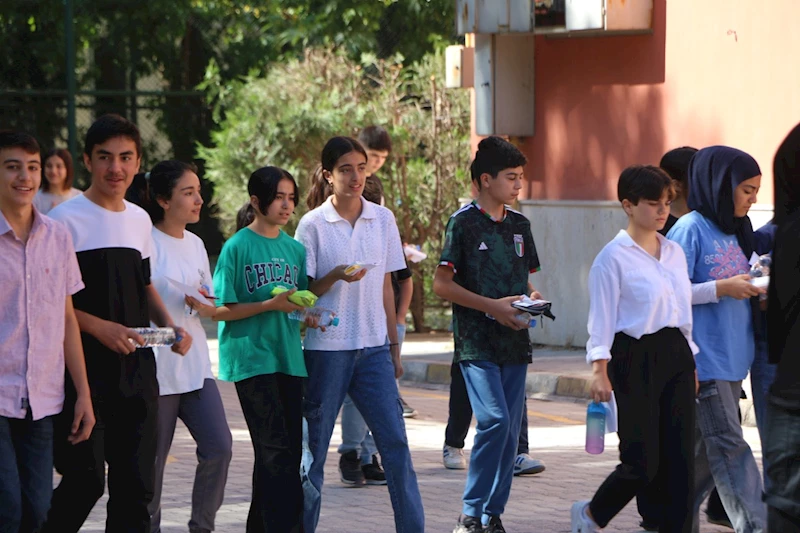 Adıyaman’da LGS heyecanın ilk oturumu başladı  - Videolu Haber