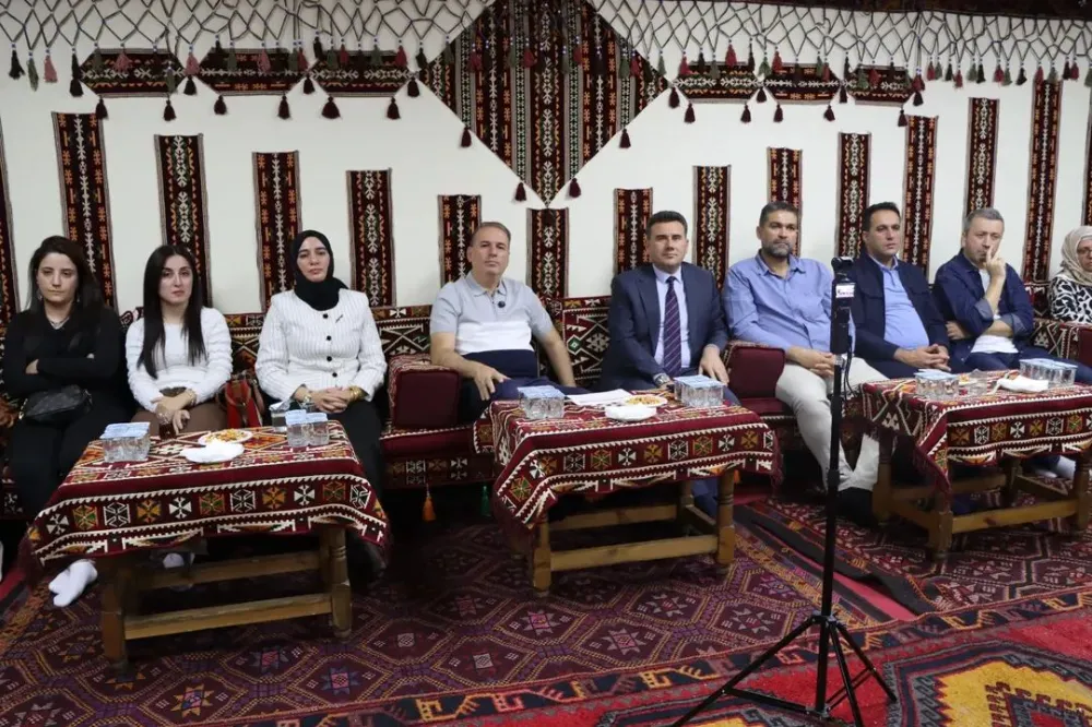 Ali Tosun, Kahta’da Öğretmenlerle Buluştu