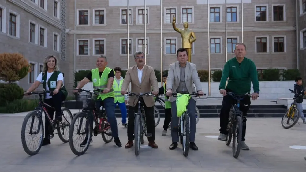 Adıyaman’da Cumhuriyet Bayramı’na “Sağlıklı Nesiller İçin Pedallıyoruz” Etkinliğiyle Renk Katıldı