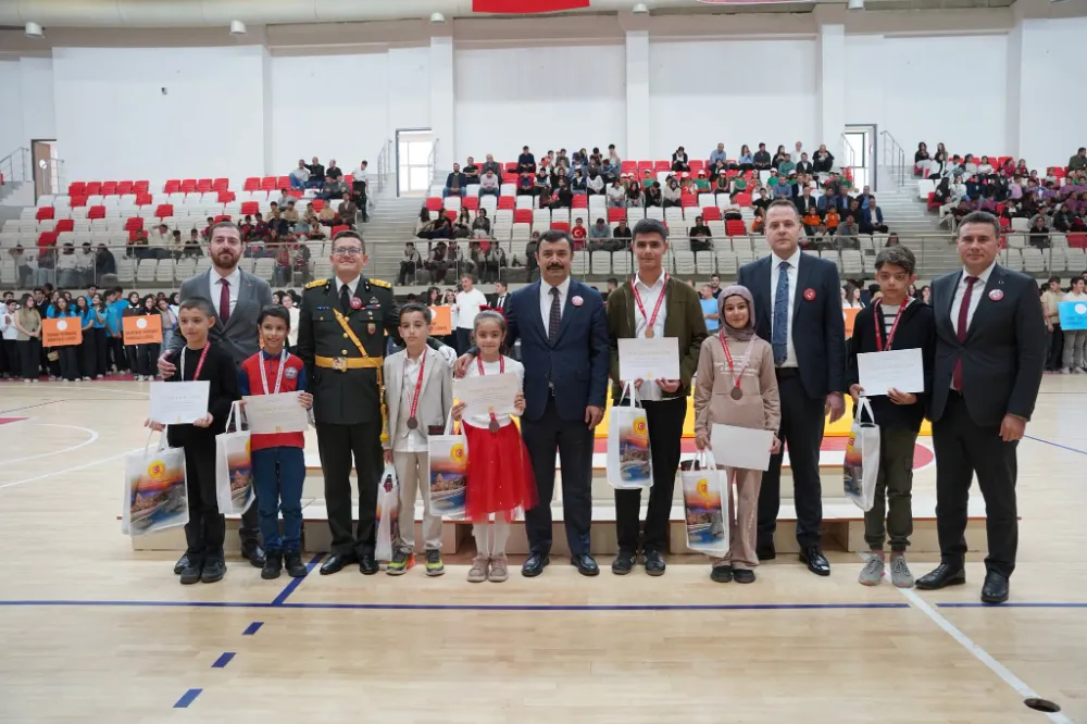 Kahta’da Cumhuriyetimizin 102. Yılı Coşkuyla Kutlandı