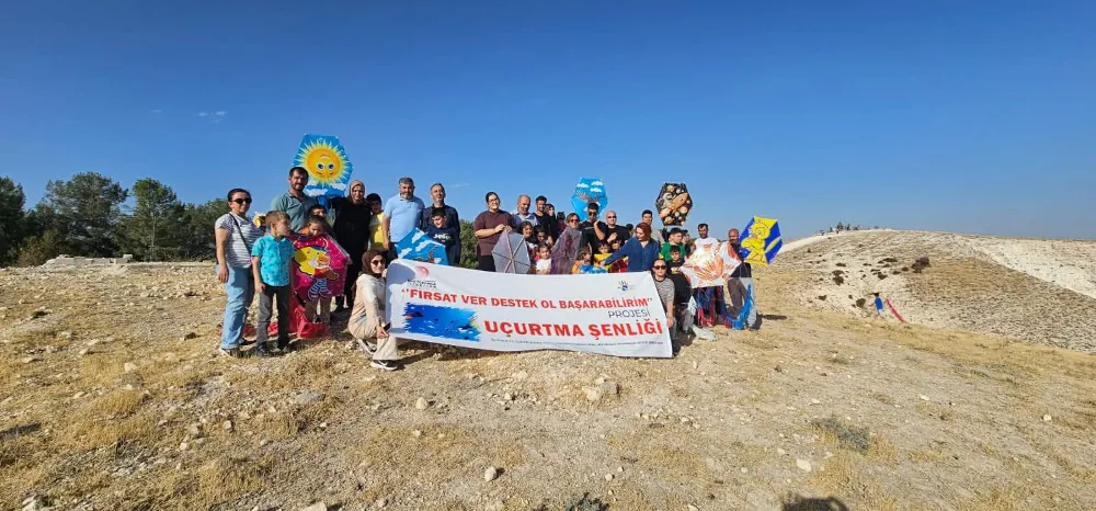 Adıyaman’da Otizmli Çocuklar İçin Uçurtma Şenliği