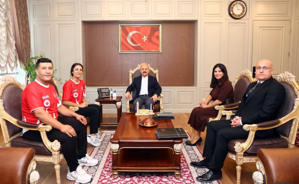 Vali Varol’dan Dünya İkincisi Ayşe İkra Erdoğan’a Tebrik ve Ödül