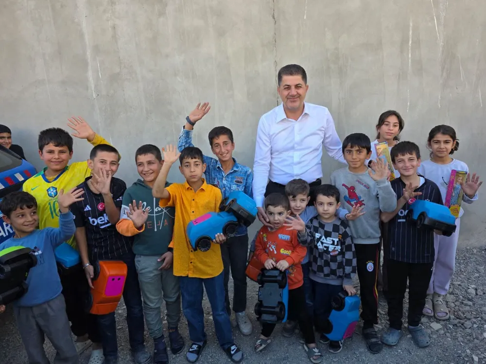 Doç. Dr. İshak Şan: “Bir Gülüş Dünyayı Değiştirebilir”