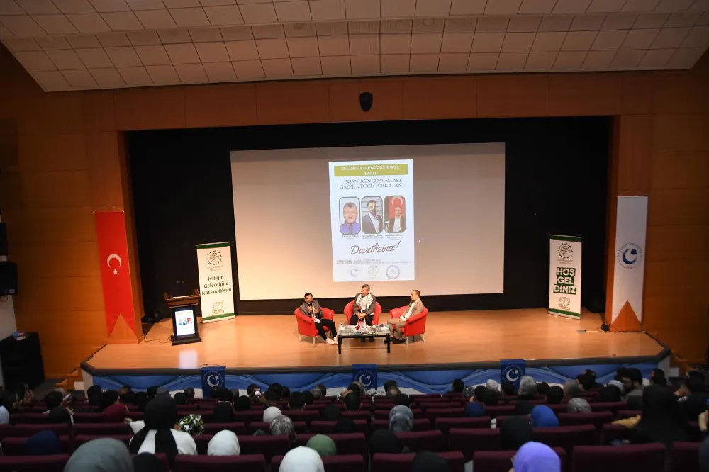 Adıyaman Üniversitesinde “Gazze ve Doğu Türkistan” Paneli Düzenlendi