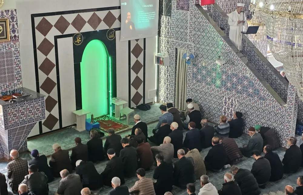 Adıyaman’da İşaret Diliyle Hutbe Çevirisi Yapıldı