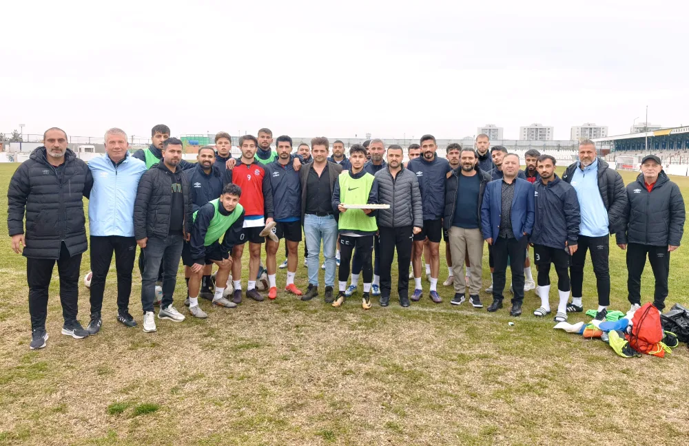 Emrah Keser’den Kahta 02 Spor’a Misafirperverlik