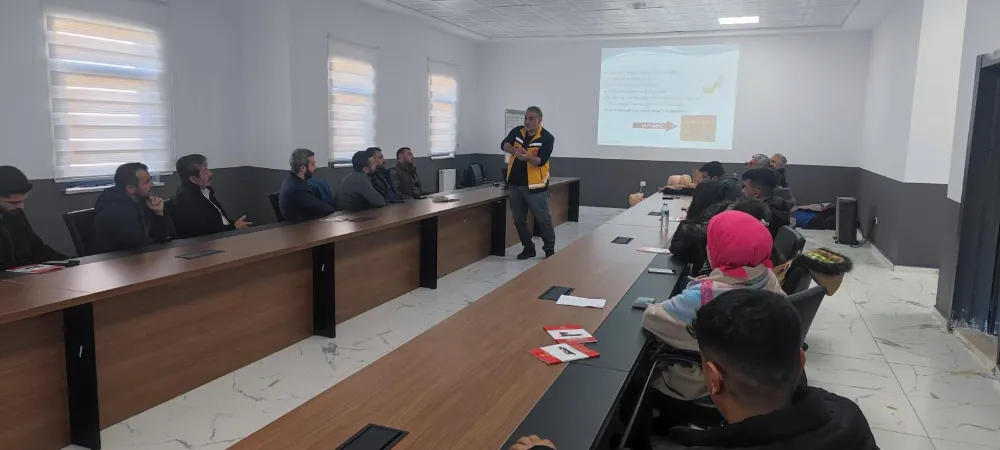 Meslek gruplarına ilk yardım eğitimi verildi