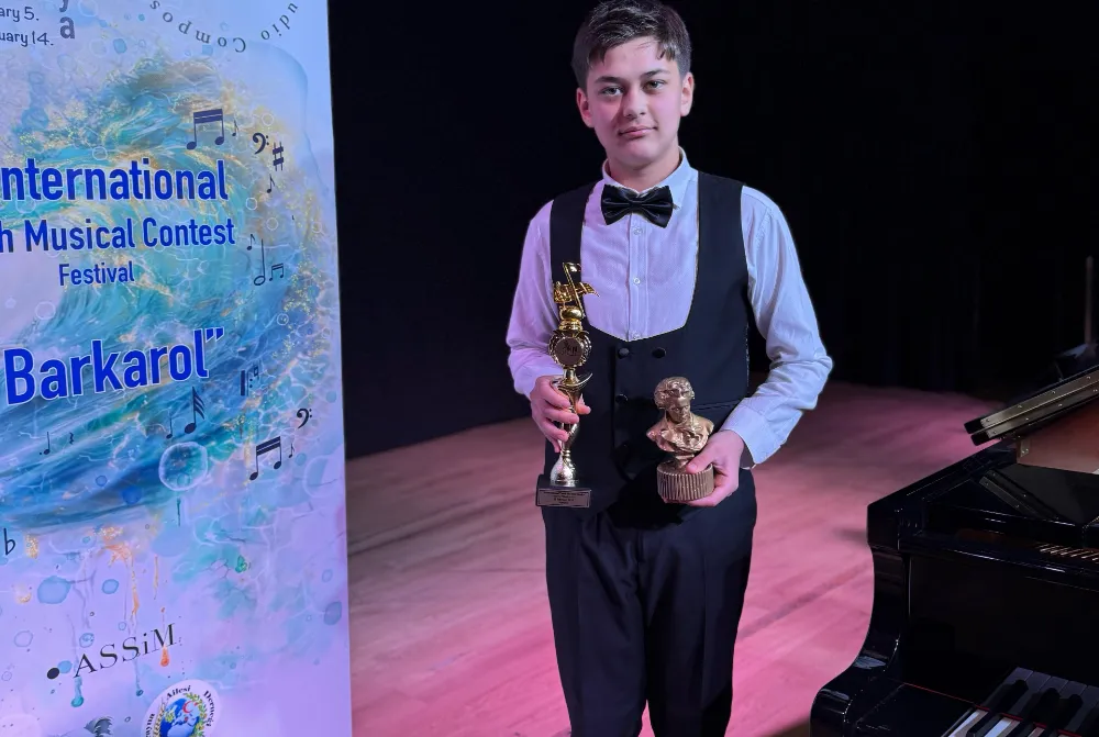 SANKO OKULLARI ÖĞRENCİSİ PİYANO YARIŞMASINDA BİRİNCİ OLDU