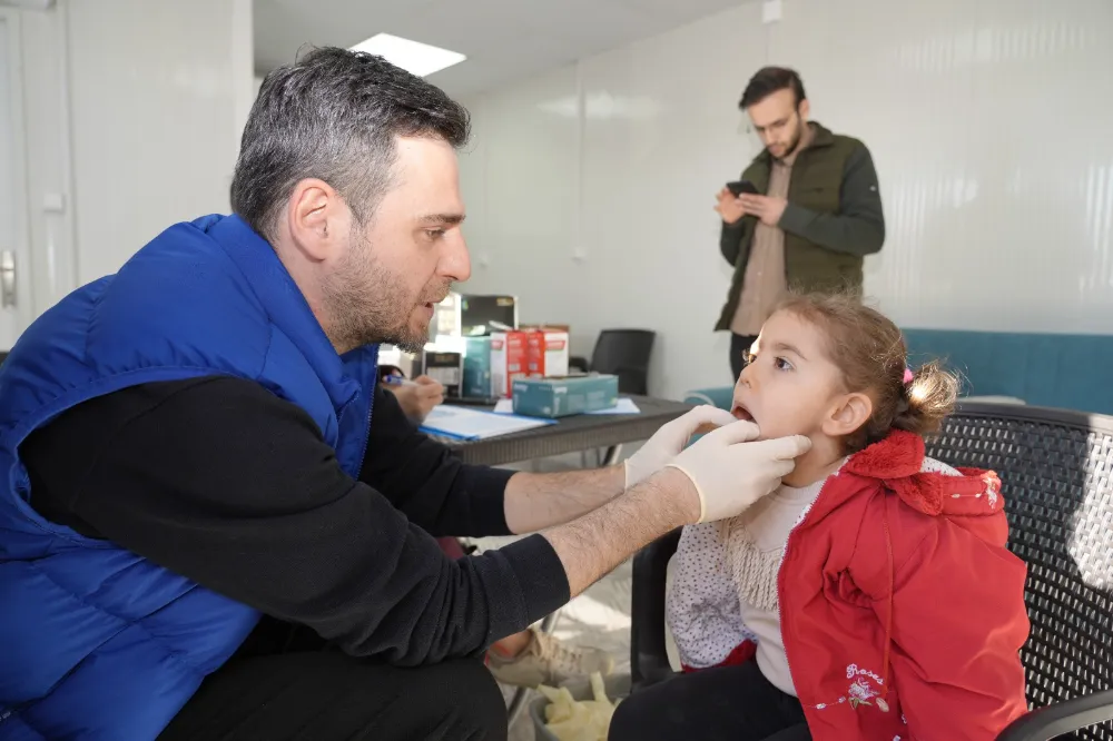 Adıyaman Üniversitesi ile senCard Dental’den Depremzede Çocuklara Diş Taraması