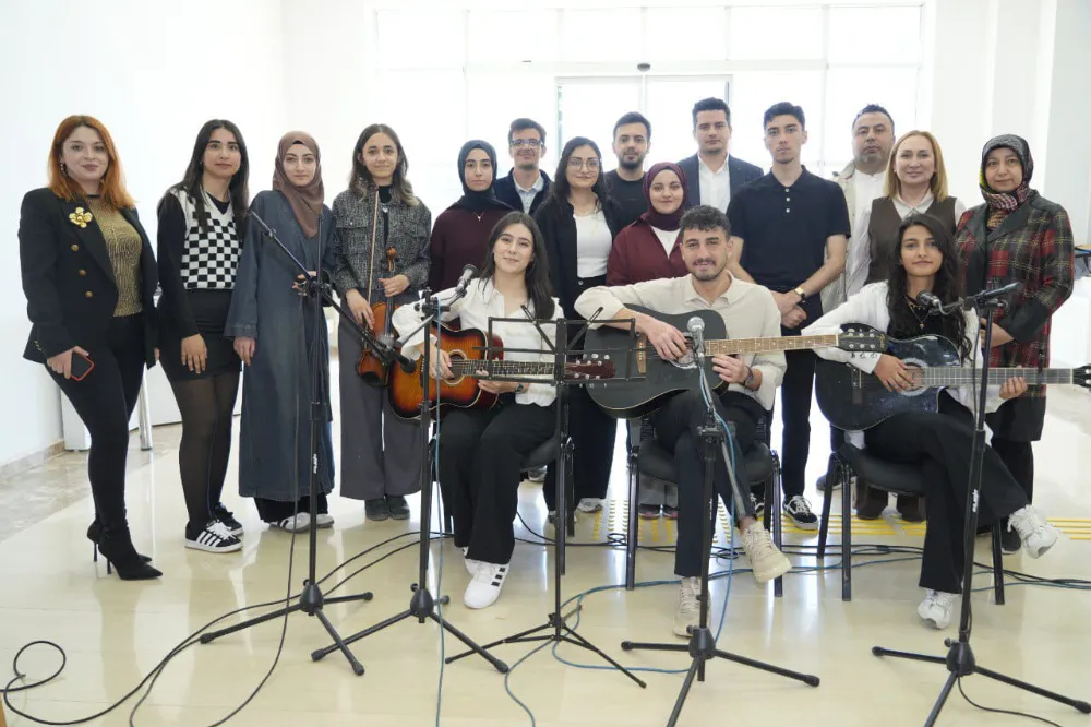 Adıyaman Üniversitesi Tıp Fakültesinde “Anatomide Sanat” Resim Sergisi Açıldı