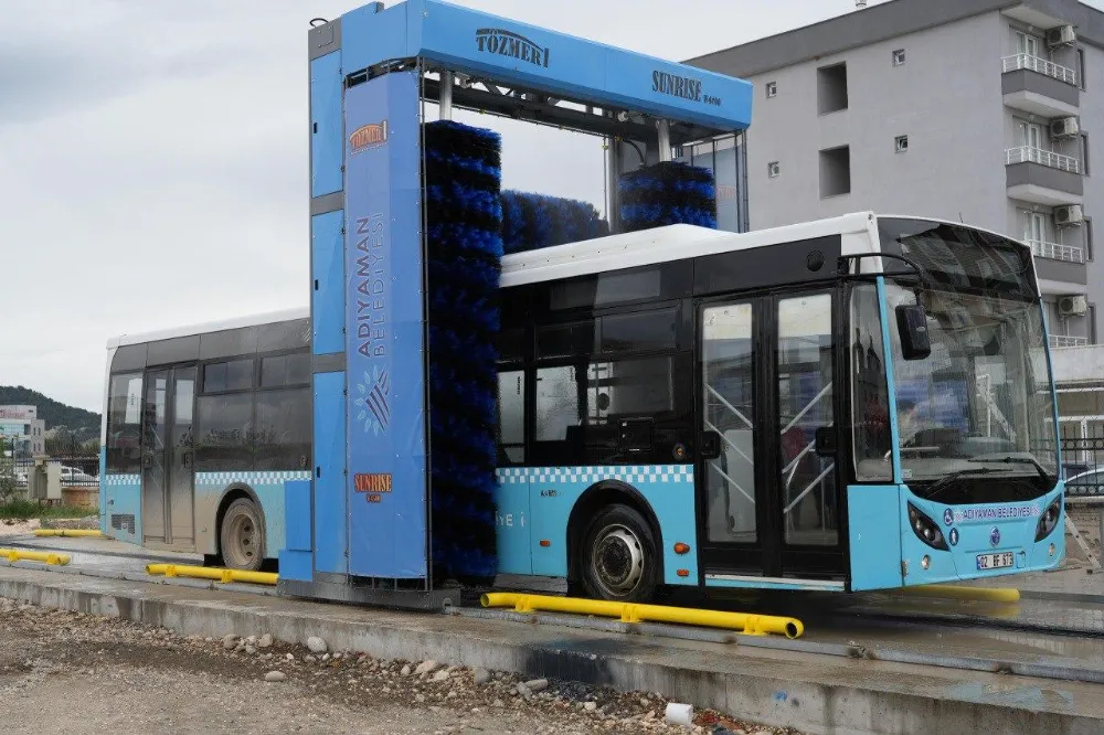Adıyaman Belediyesi’nden Toplu Taşımada Yeni Hizmet: Otomatik Araç Yıkama Sistemi Devrede