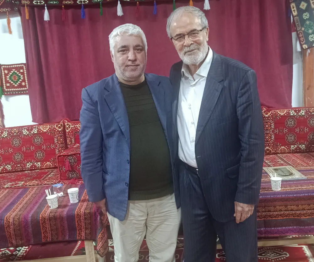 Yeni Akit Yazarı Erkan