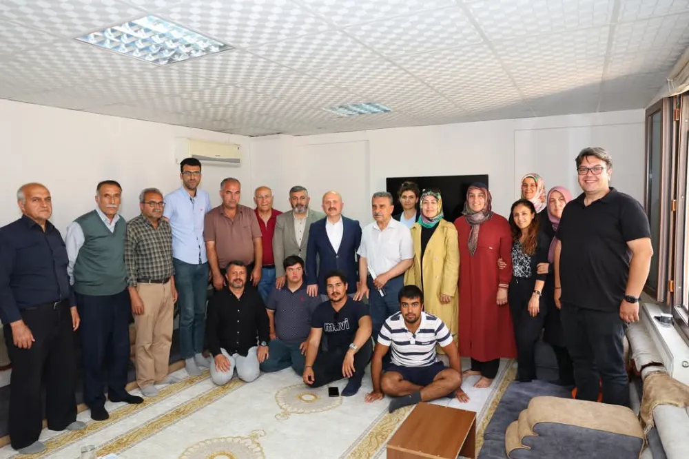 Vali Dr. Osman Varol’dan Engelli Derneklerine Anlamlı Ziyaret