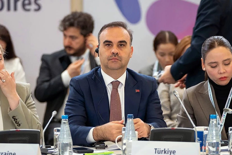 Bakan Kacır: Türkiye, bölgesel kalkınma ile küresel zorlukların üstesinden gelecek
