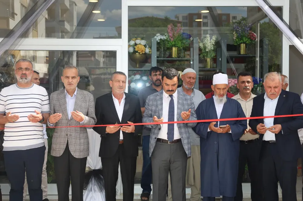 Kahta’da Yeni Bir İşletme Daha Hizmete Girdi: TALDEN Çiçek ve Organizasyon Açıldı