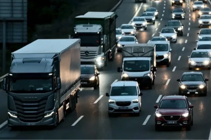 Kamyon ve tankerlere kısıtlama başladı! 6 Haziran