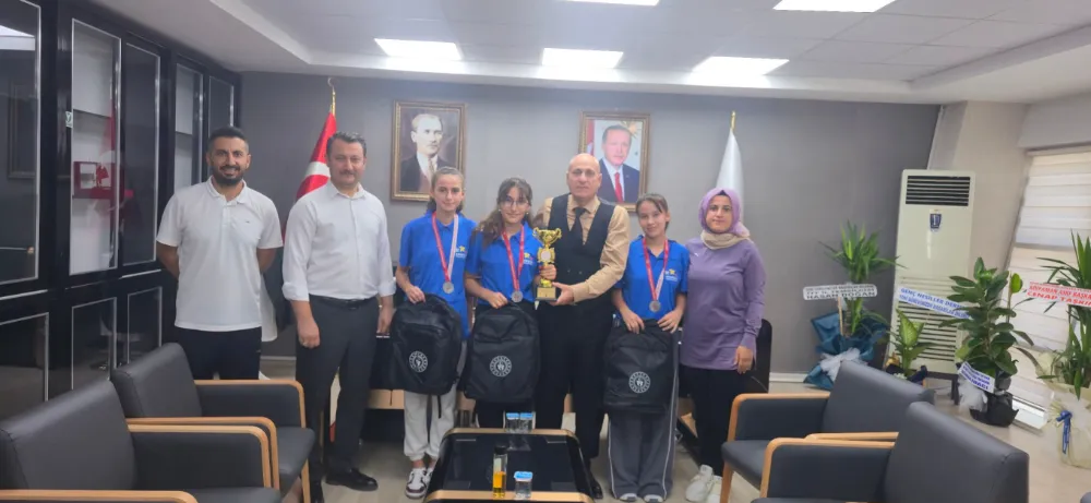 Adıyaman Kız Tenis Takımı Türkiye Finallerinde