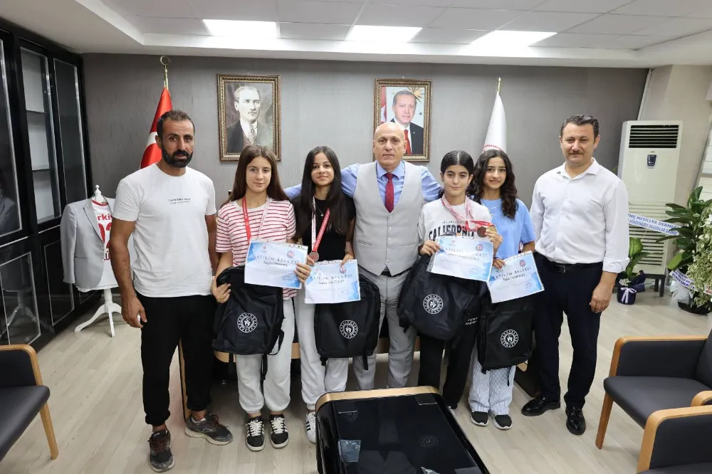 Şampiyon Sporculardan İl Müdürüne Ziyaret