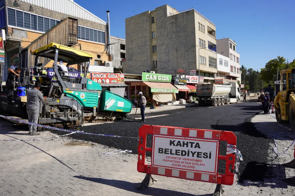 Kahta’da Konforlu Ulaşım ve Altyapı Çalışmaları Aralıksız Devam Ediyor