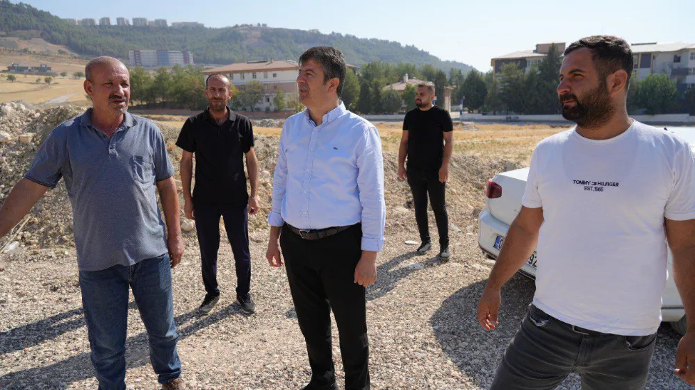 Adıyaman Belediyesi’nden Esentepe Caddesi’nde altyapı ve yol genişletme çalışmaları hızla devam ediyor