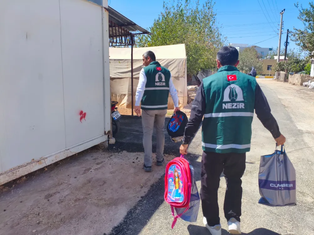Nezir Derneği’nden Adıyaman’daki Öğrencilere Kırtasiye Desteği