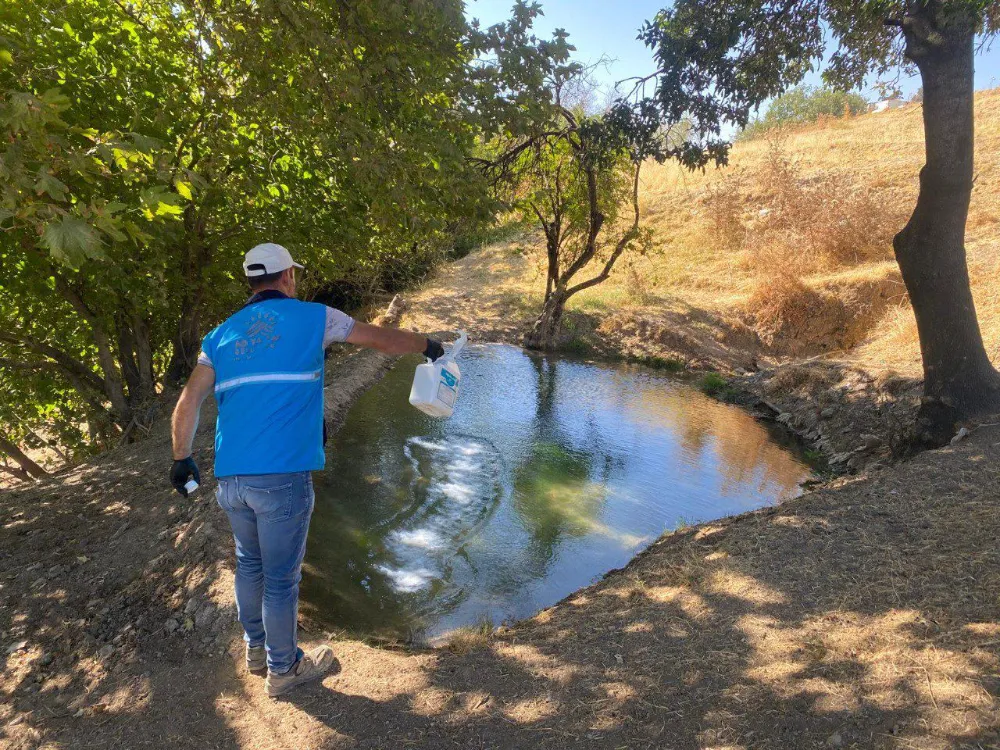 Adıyaman Belediyesi’nin ilaçlama mesaisi devam ediyor