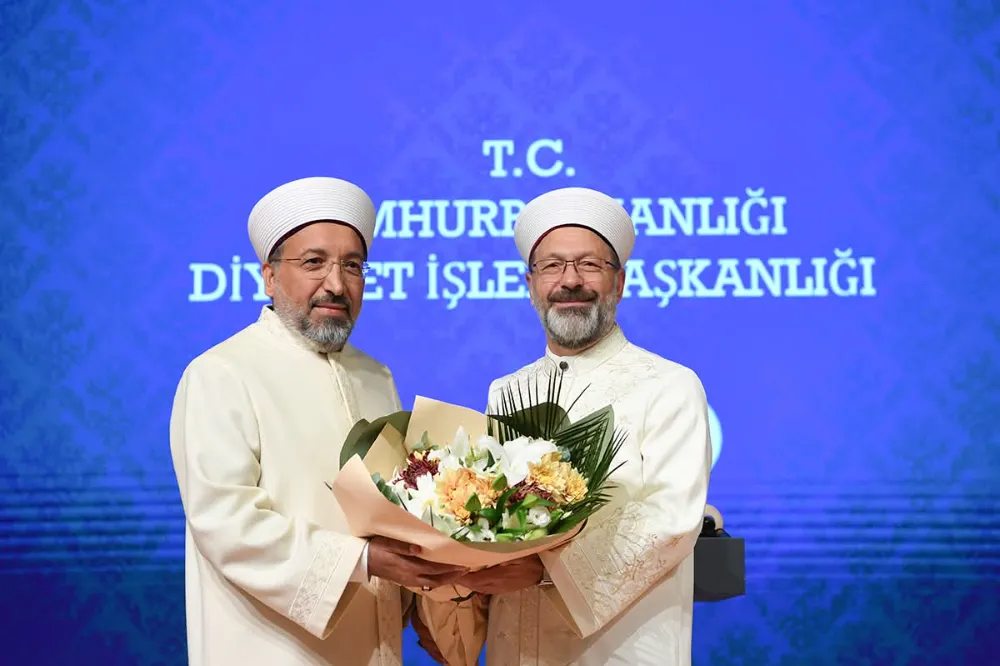 Diyanet İşleri Başkanı Prof. Dr. Safi Arpaguş göreve başladı