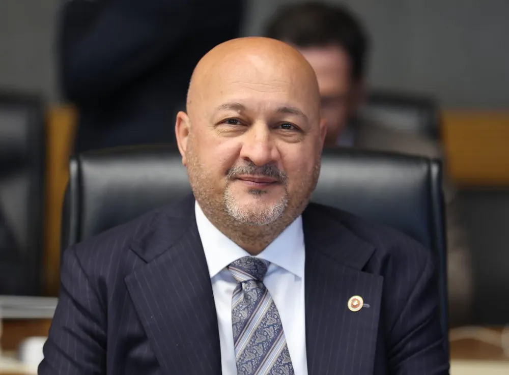 Deprem Bölgesi Ayağa Kalkıyor: 300 Bininci Konutun Anahtarı Teslim Ediliyor