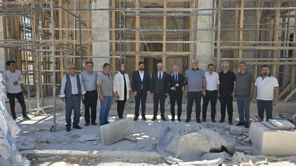 Milletvekili Özhan, Besni