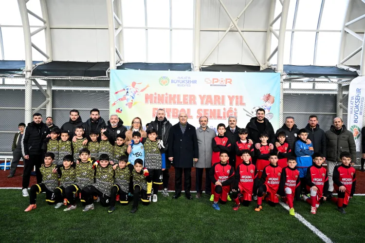 Malatya'da 'Minikler Yarıyıl Futbol Şenliği' turnuvası başladı