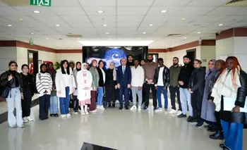 Rektör Keleş, Uluslararası Öğrencilerle Bir Araya Geldi