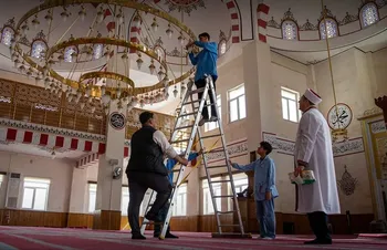 Meslek Lisesi Öğrencilerinden Ramazan’da Camilere Gönüllü Bakım