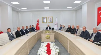 Vali Osman Varol Köy Muhtarlarıyla Bir Araya Geldi